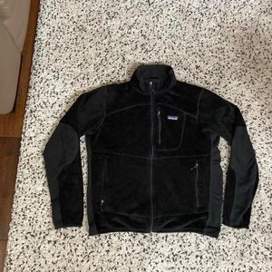 Black Patagonia fleece